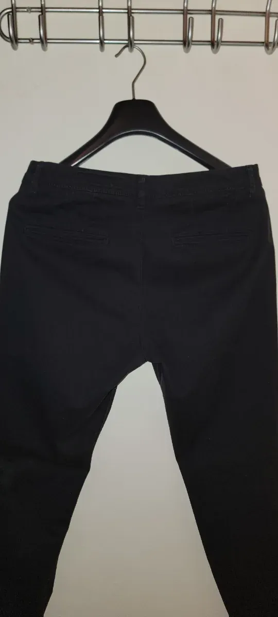 Pantalón chino hombre negro
