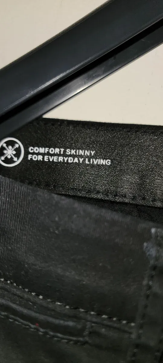 Pantalón chino hombre negro