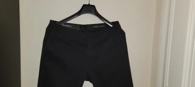 Pantalón chino hombre negro