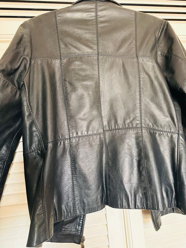 Chaqueta Cuero Negro Talla M