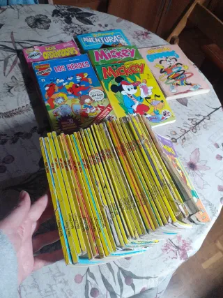 Diversos tebeos de los años 80 90