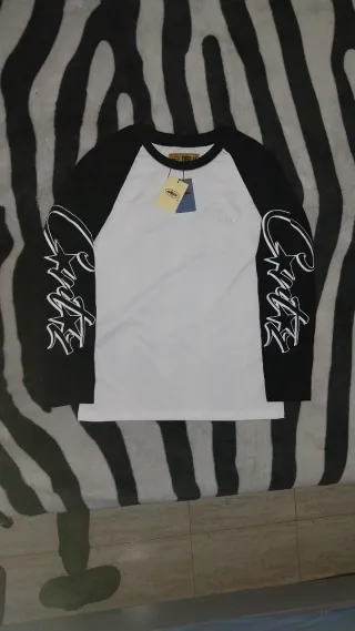 Camiseta Corteiz manga larga blanca y negra