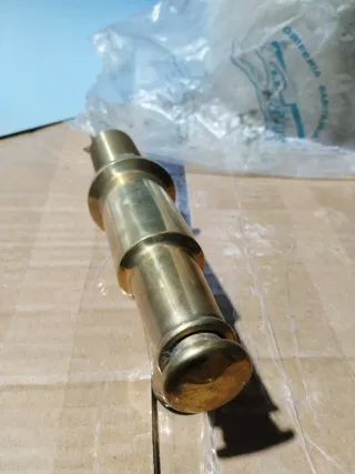 Grifo de latón para fuente