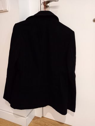 Abrigo corto negro Zara Talla S