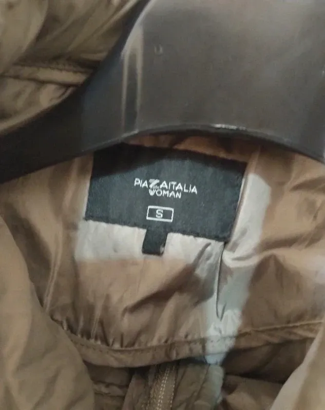 Giubbotto beige con cappuccio