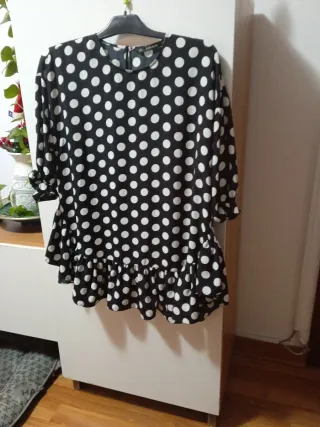 Blusa lunares negra y blanca