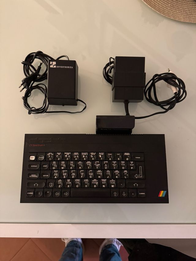 ZX Spectrum+ con accessori