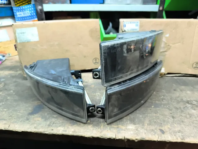 Antiniebla Saab 93 2 Izq conductor  1 Derecho copi