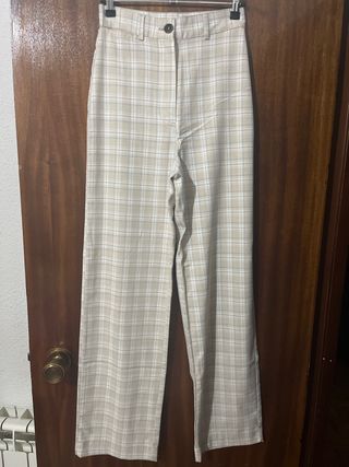 Pantalón cuadros pierna ancha beige