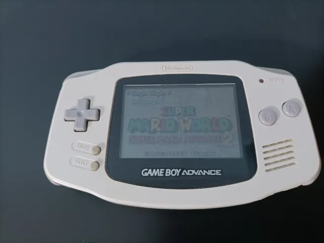 Consola Game Boy Advance Blanca + Juegos