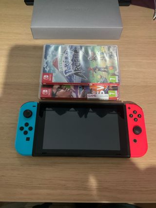 Nintendo Switch Azul/Rojo + 2 Juegos