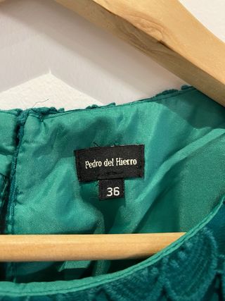 Vestido Pedro del Hierro verde calado