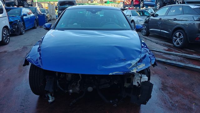Volkswagen Passat 2020. accidentado!