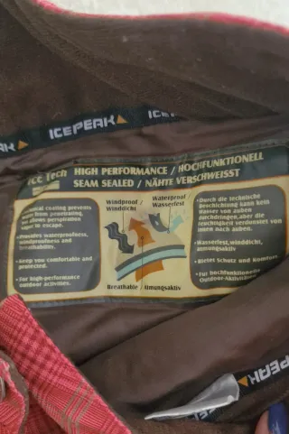 Pantalón de esquí a cuadros rojo