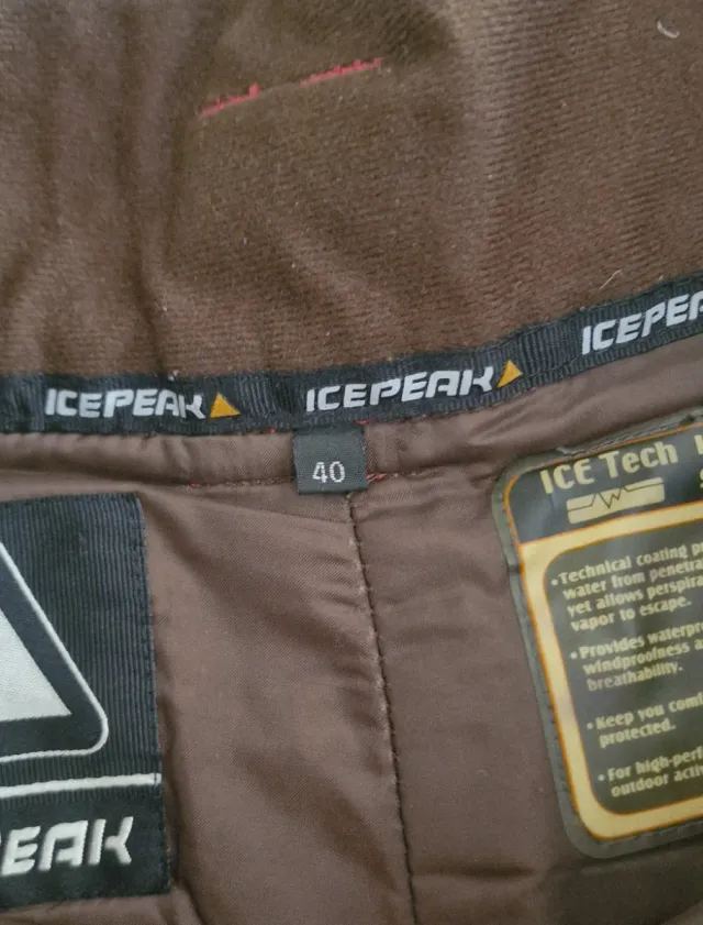 Pantalón de esquí a cuadros rojo