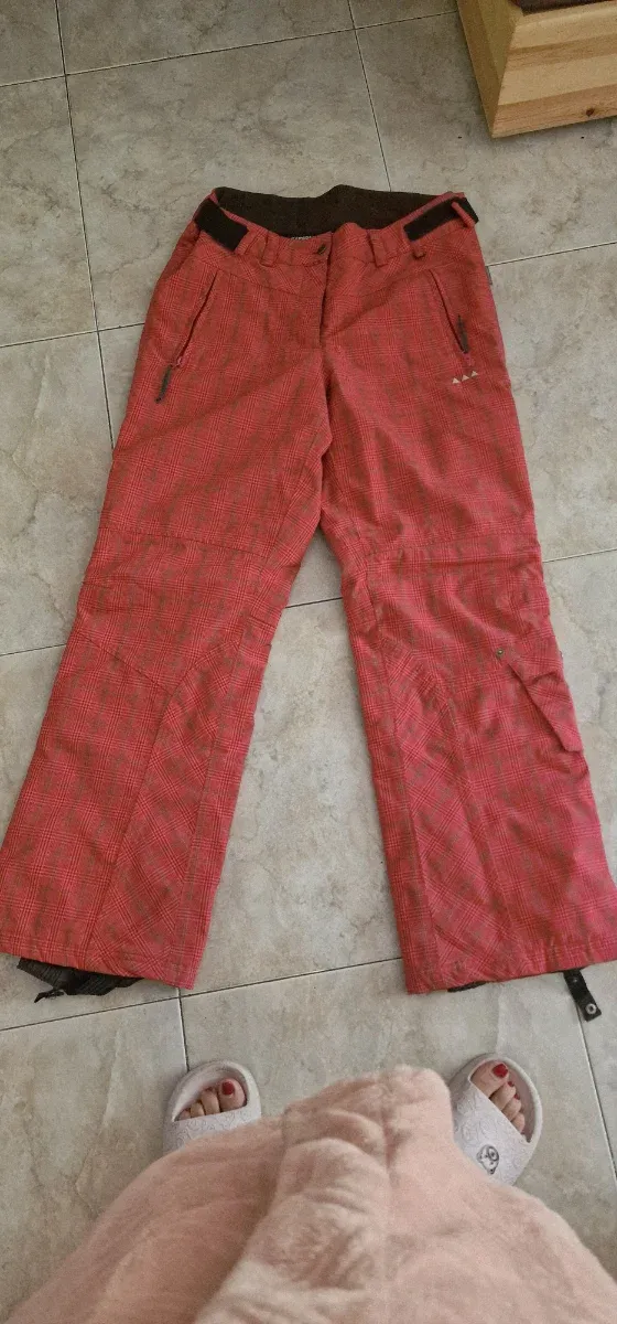 Pantalón de esquí a cuadros rojo