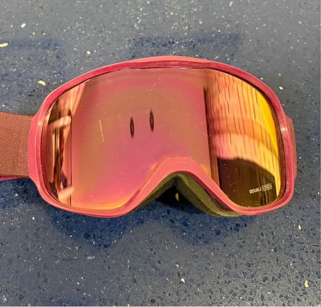 Gafas de esquí rosas