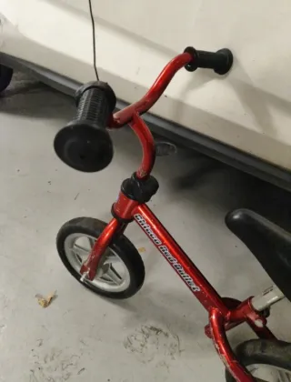 Bici de equilibrio Chicco Red Bullet