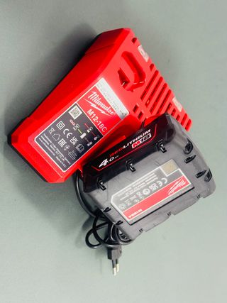 Taladro Milwaukee M18-BPD