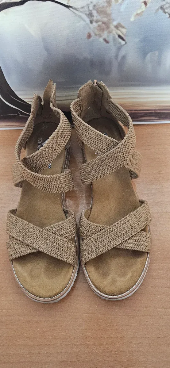 Sandalias Beige