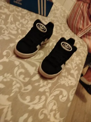 Adidas Campus (en caja) + spray protector