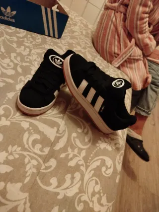 Adidas Campus (en caja) + spray protector