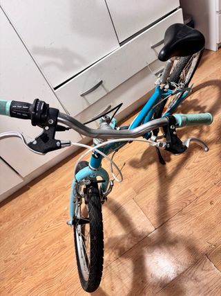 Bicicleta infantil azul