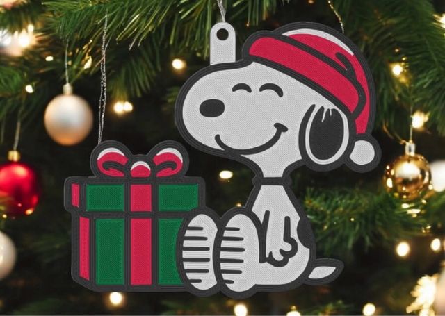 Adorno Navideño Snoopy con Regalo