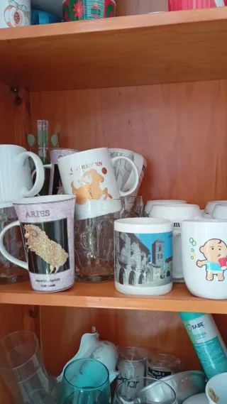 Lote de cristalería y vajilla.lote tan solo 30€