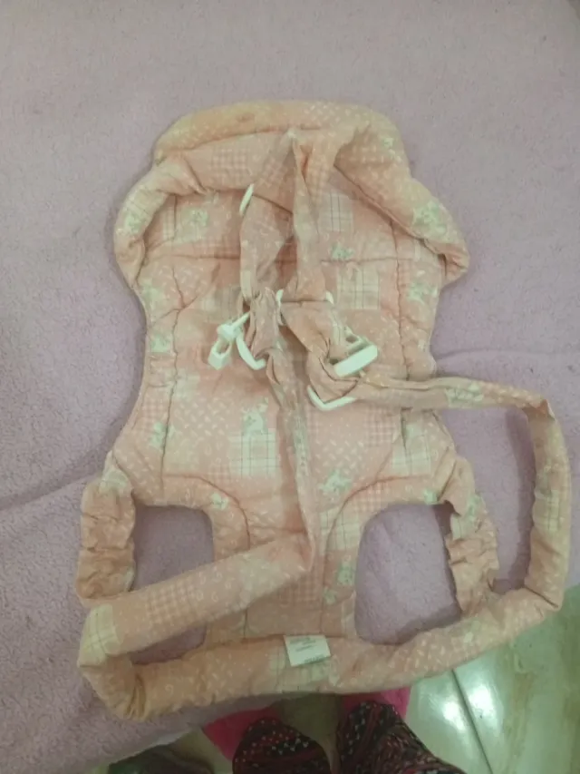 Portabebés rosa estampado