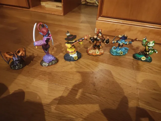 6 Figuras Skylanders