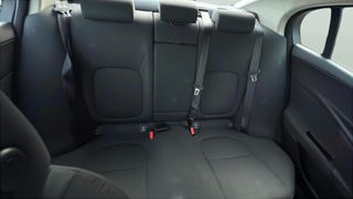 Jaguar XE 2.0 Diesel XE-Pure RWD 132 kW (180 CV)