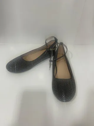 Zapatos de fiesta para niña con pedrería