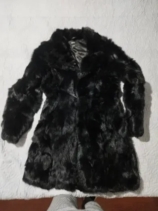 Abrigo de conejo negro Talla M