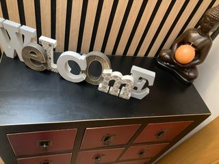 Mueble Cajonera Oriental Negro y Rojo