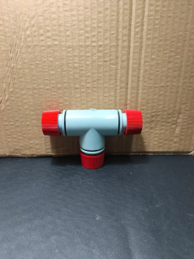 Set di 12 raccordi a T per tubi