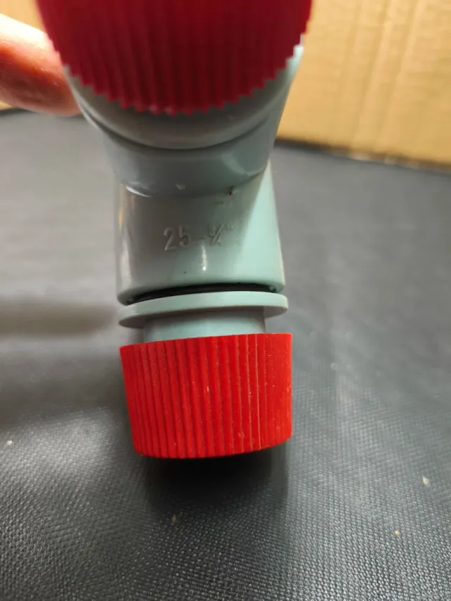 Set di 12 raccordi a T per tubi