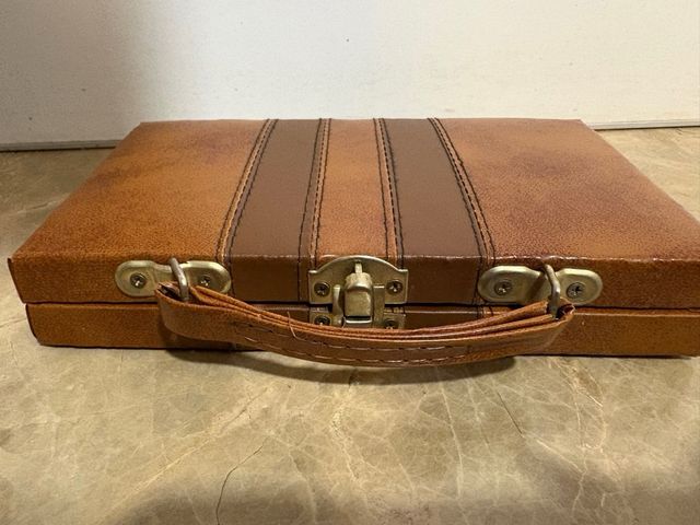 Juego de dominó de viaje con estuche