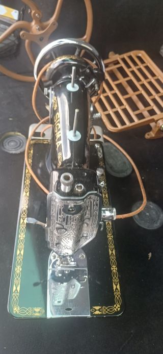 Máquina de coser Sangir casi nueva