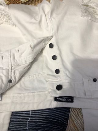 Jeans bianchi skinny strappati