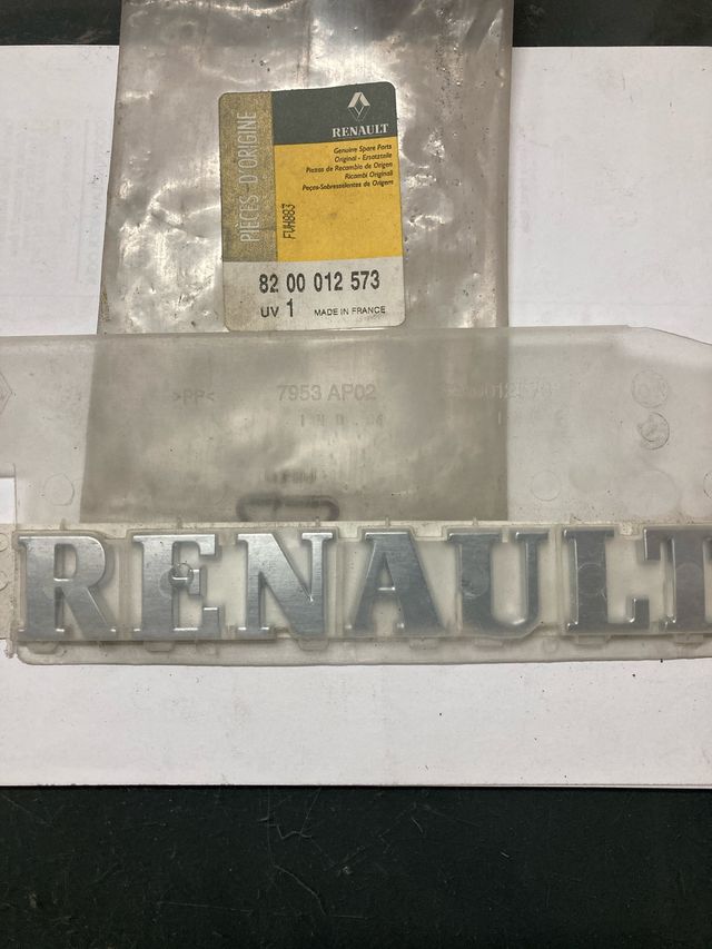 Anagrama Trasero Renault Laguna 8200012573