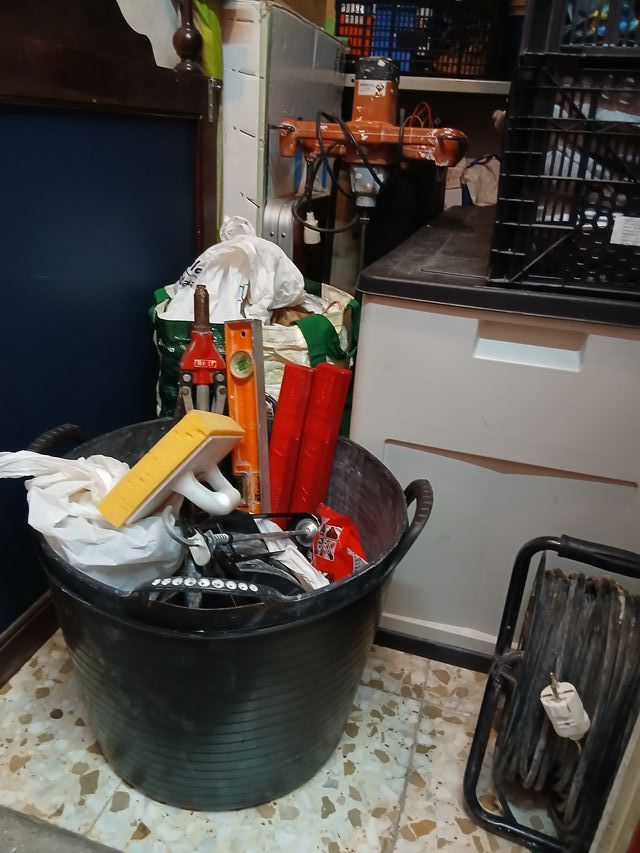 Herramientas varias de construcción