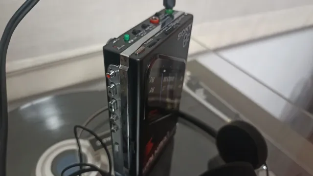 Walkman Sony WM-F200II Funziona perfettamente