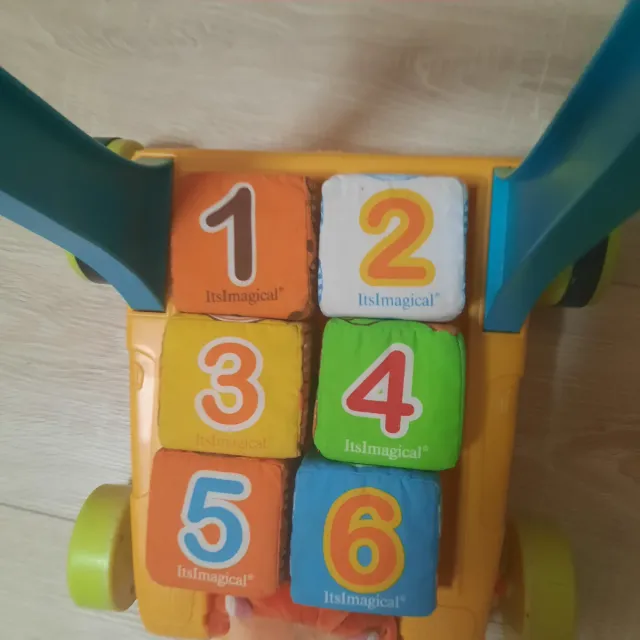 Andador correpasillos infantil ItsImagical