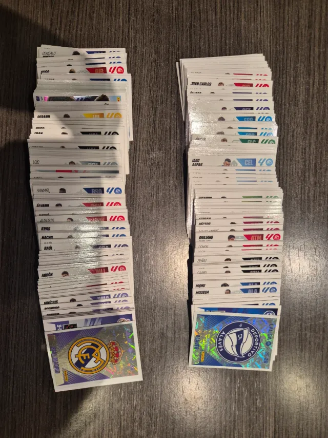 Intercambio cromos Liga Este Panini