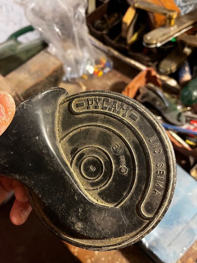 Claxon de coche antiguo