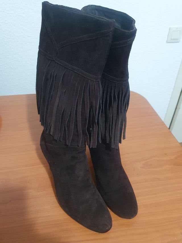 Botas Gloria Ortiz Marrones con Flecos