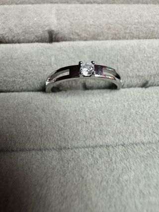 Anel Ajustável com Pedra Brilhante