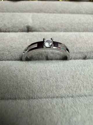 Anel Ajustável com Pedra Brilhante