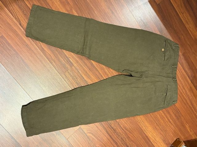 Pantalón chino MANGO verde